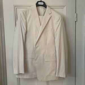 Calvin Klein linen/cotton blend slim fit suit, un-used, 40 long, pants 34w, 32l